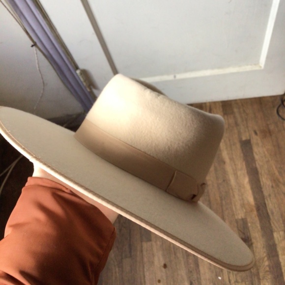 Sale! Lack of Color sand wool rancher